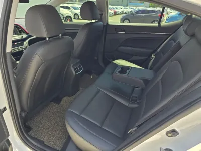 Hyundai Avante 2016, 165132 км, за 8200000 KRW - фото 6