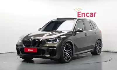 BMW X5 · 2023 год