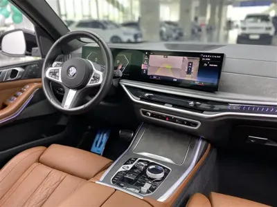 BMW X7 2023, 56000 км, за 588800 CNY - фото 14