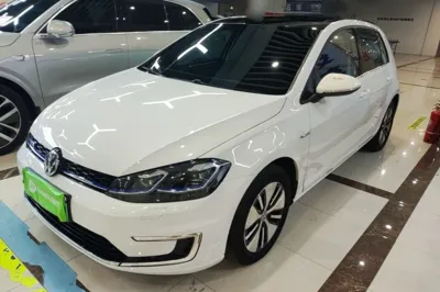 Volkswagen Golf Pure Electric · 2020 год