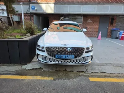 Genesis G80 2025, 34000 км, за 82320000 KRW