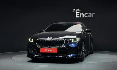 BMW 5-Series 2024, 24218 км, за 76500000 KRW