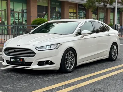 Ford Mondeo · 2015 год