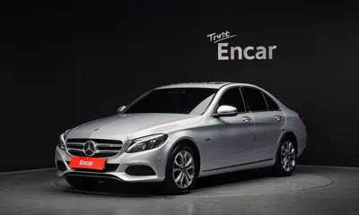 Mercedes-Benz C-Class · 2018 год