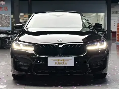 BMW 5 Series 2022, 71000 км, за 238000 CNY