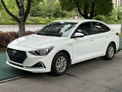 Hyundai Elantra 2020, 60000 км, за 32800 CNY