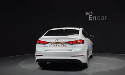 Hyundai Avante 2018, 76165 км, за 10900000 KRW