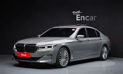 BMW 7-Series · 2021 год