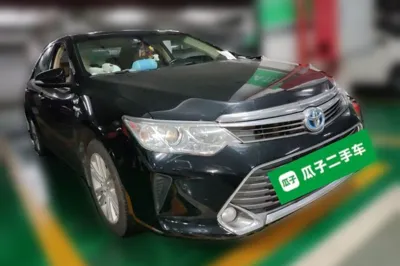 Toyota Camry 2015, 107600 км, за 70121.05 CNY