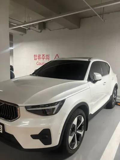Volvo XC40 · 2025 год