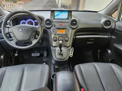 Kia Carens 2013, 74165 км, за 4700000 KRW - фото 5