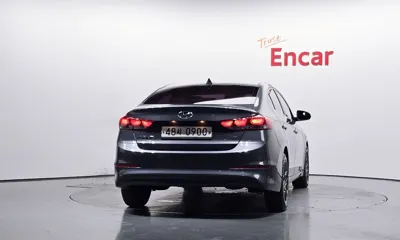 Hyundai Avante 2016, 106283 км, за 7990000 KRW