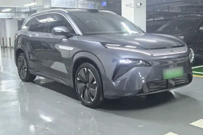 BYD Tang L 2025, 25300 км, за 218255.6 CNY