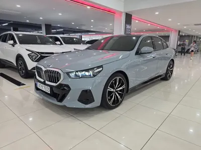 BMW 5-Series · 2026 год