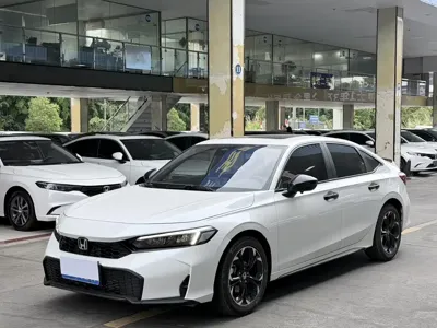 Honda Civic 2025, 8000 км, за 79800 CNY - фото 1