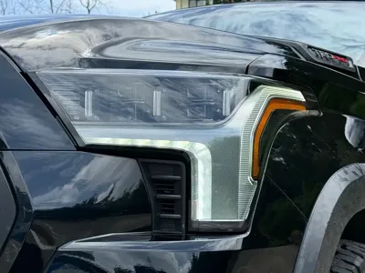 Toyota Sequoia 2024, 68000 км, за 718000 CNY