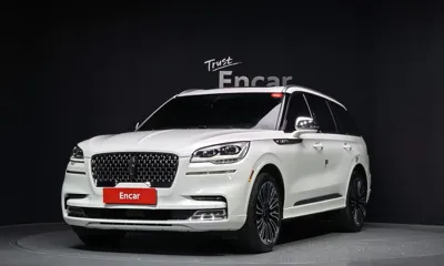 Lincoln Aviator · 2022 год