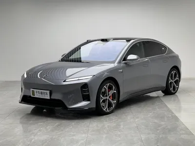 Nio ET5 · 2025 год