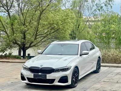 BMW 3 Series · 2022 год