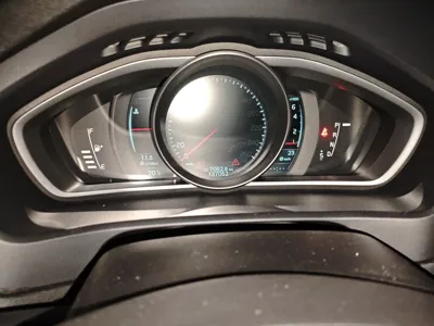 Volvo V40 2014, 137000 км, за 34412.12 CNY - фото 12