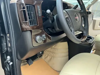 GMC Savana 2012, 130000 км, за 79800 CNY - фото 14