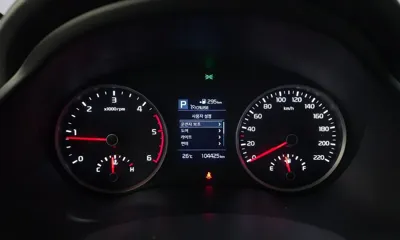 Kia Stonic 2018, 104425 км, за 8300000 KRW - фото 8