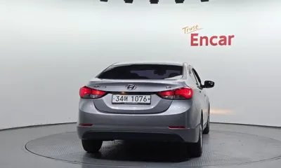 Hyundai Avante 2014, 128178 км, за 4500000 KRW
