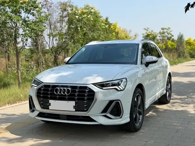 Audi Q3 · 2022 год