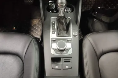 Audi A3 2019, 119500 км, за 68754.66 CNY - фото 16