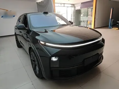 Li Auto Li L7 2025, 34300 км, за 238400 CNY