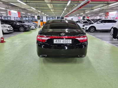 Hyundai Grandeur 2014, 175000 км, за 5100000 KRW