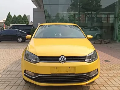 Volkswagen Polo 2014, 80000 км, за 25800 CNY