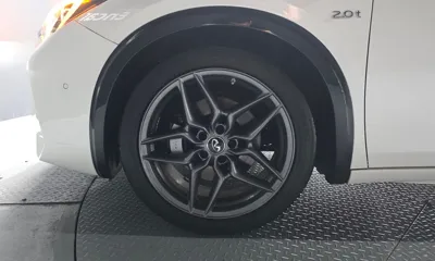 Infiniti Q30 2017, 68632 км, за 10800000 KRW - фото 5