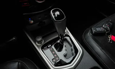 KG_Mobility_Ssangyong TIBOLI 2015, 120984 км, за 7200000 KRW - фото 9