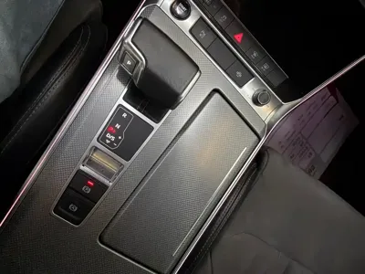 Audi A6L 2022, 91000 км, за 188000 CNY - фото 10