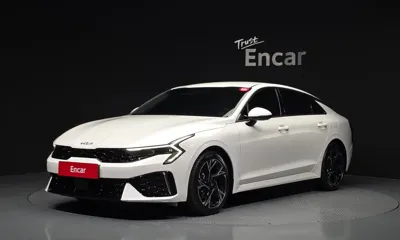 Kia K5 · 2025 год