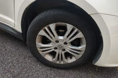 Suzuki Swift 2016, 88800 км, за 23147.09 CNY - фото 8