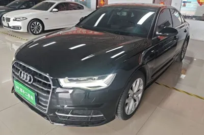 Audi A6L 2018, 129600 км, за 129772.98 CNY - фото 1