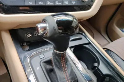 Kia Carnival 2015, 121900 км, за 65499.34 CNY - фото 14