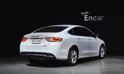 Chrysler 200 2015, 192954 км, за 2900000 KRW - фото 2
