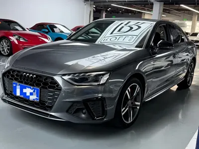 Audi A4L · 2022 год