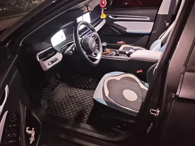 Geely Emgrand 2023, 13500 км, за 48000 CNY - фото 9