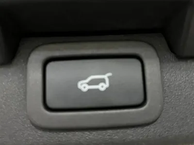 Land Rover Discovery 2018, 61306 км, за 25500000 KRW - фото 7