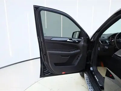 Mercedes-Benz GLS 2018, 44000 км, за 388000 CNY - фото 15