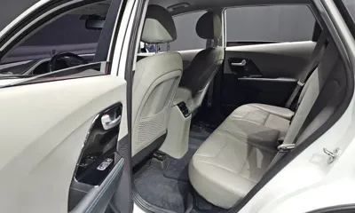 Kia Niro 2017, 55867 км, за 15500000 KRW - фото 13