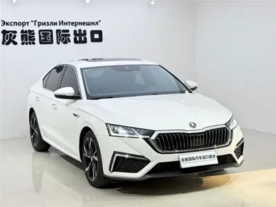 Skoda Octavia 2022, 59000 км, за 135800 CNY