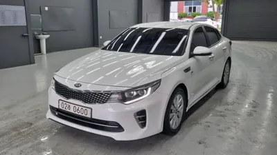 Kia K5 · 2016 год