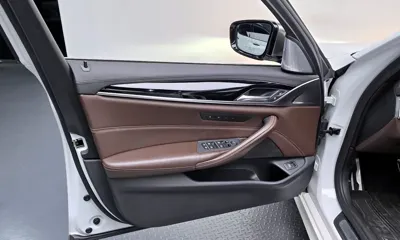 BMW 5-Series 2018, 107918 км, за 33900000 KRW - фото 24