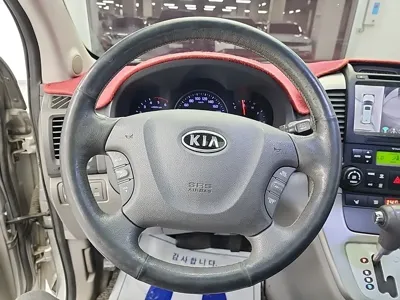 Kia Canival 2012, 226603 км, за 3800000 KRW - фото 9