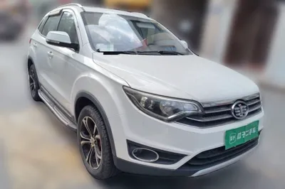 FAW Senya R7 2017, 83200 км, за 21937.47 CNY